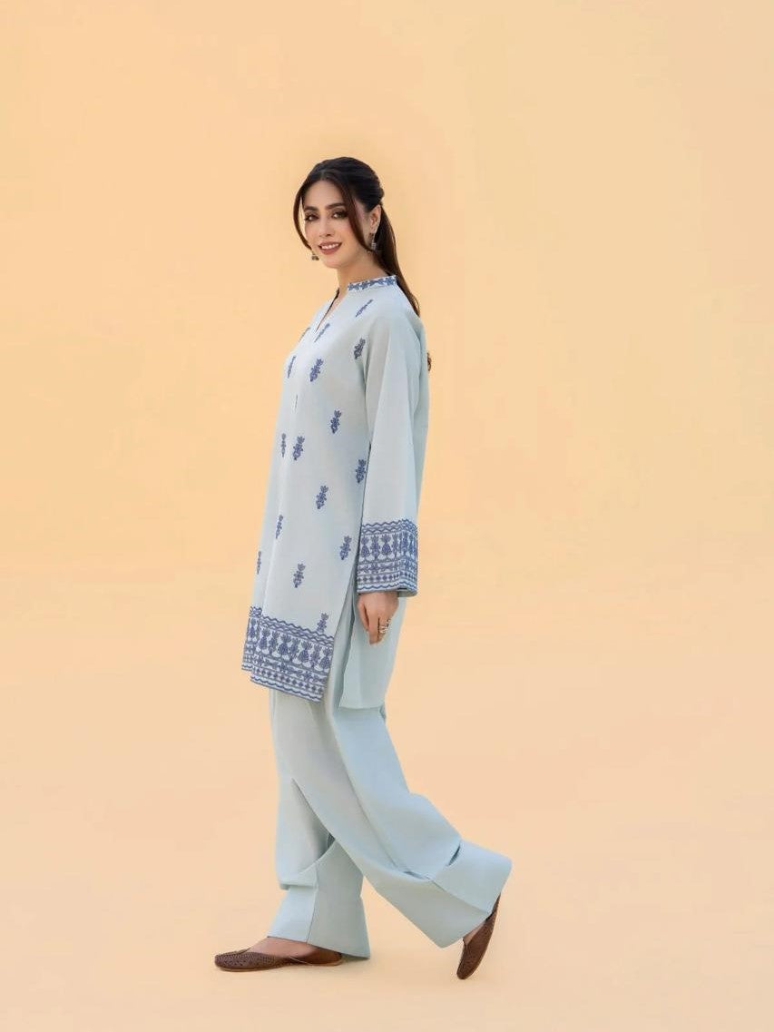 Daina Lawn 2PC