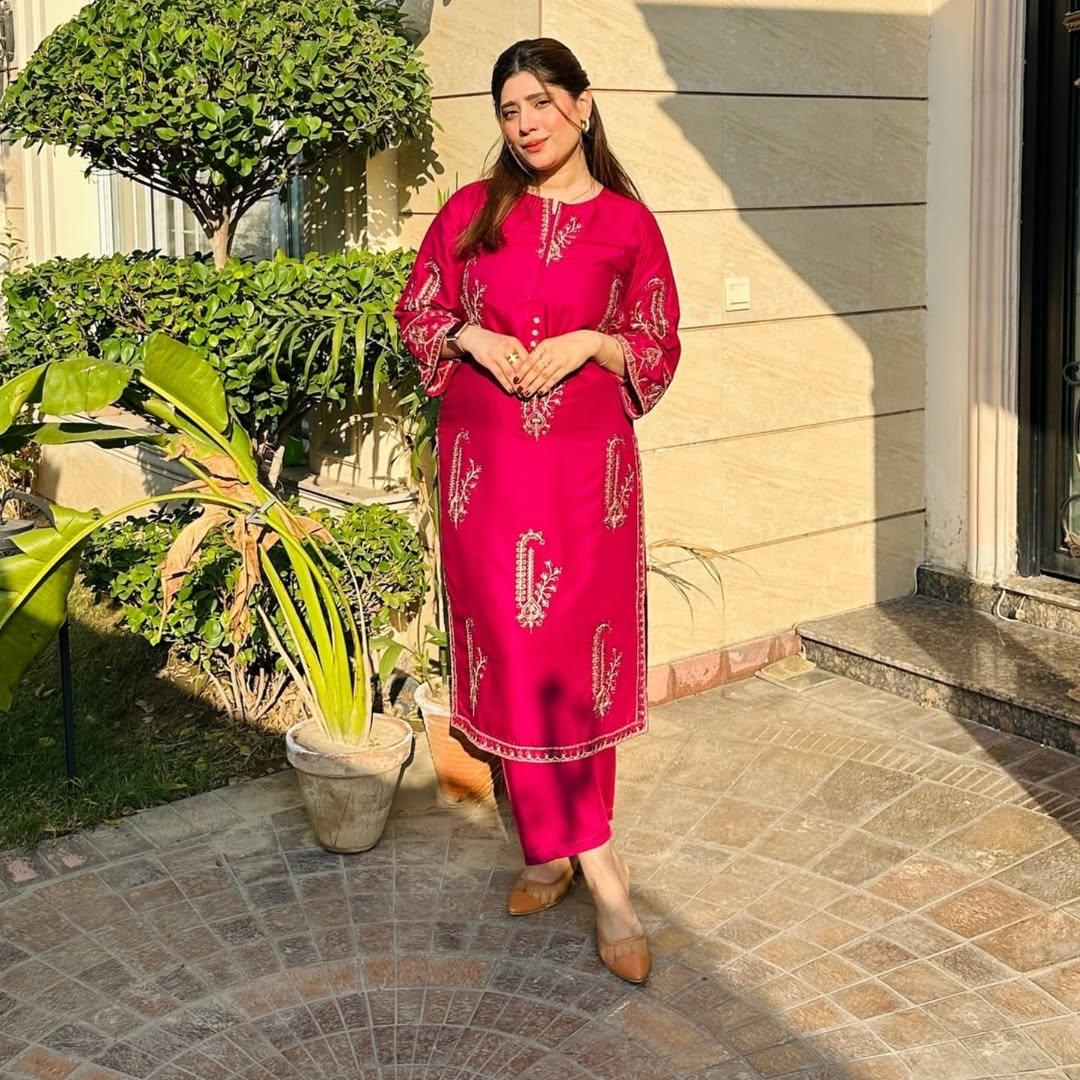 Afreen Embroidery 2pc - Riwaiti Rang