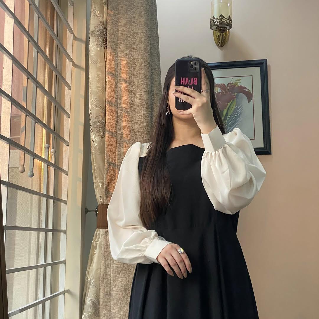 Anarkali Maxi With White Trouser - Riwaiti Rang