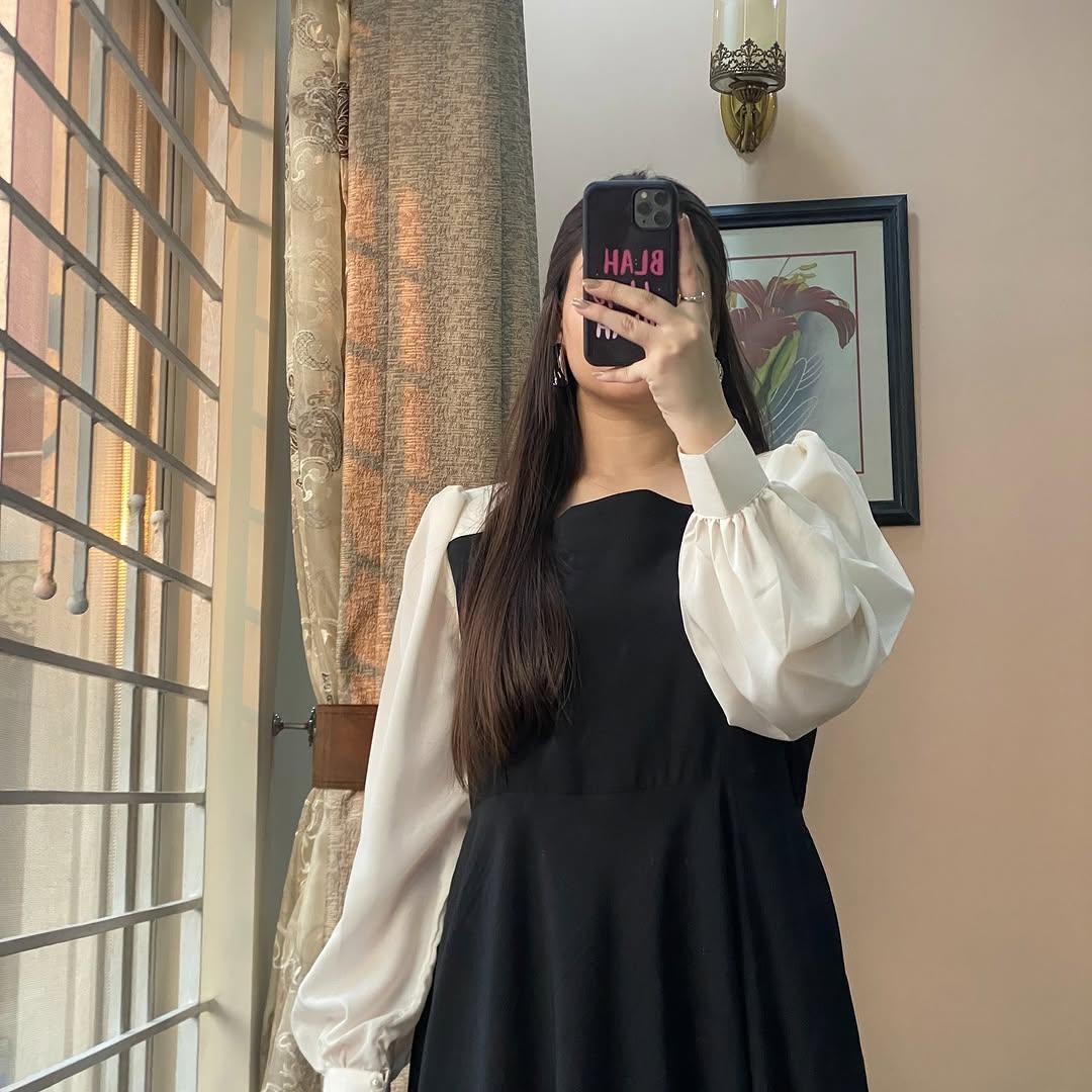 Anarkali Maxi With White Trouser - Riwaiti Rang