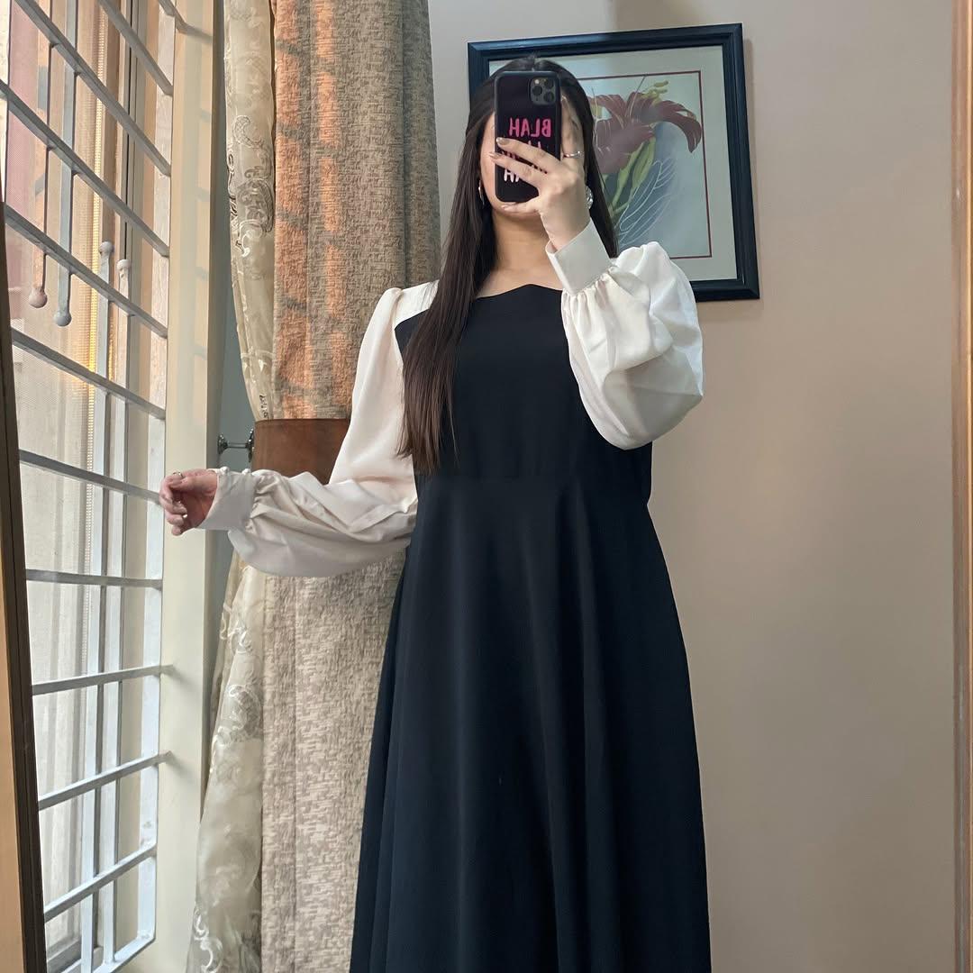 Anarkali Maxi With White Trouser - Riwaiti Rang