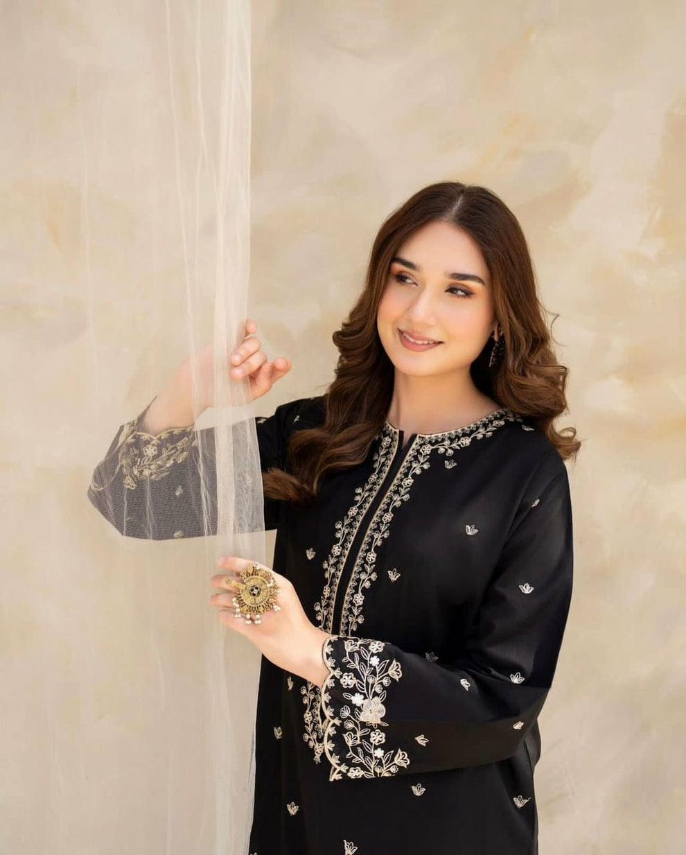 Black Gulab Emb 2pc - Riwaiti Rang