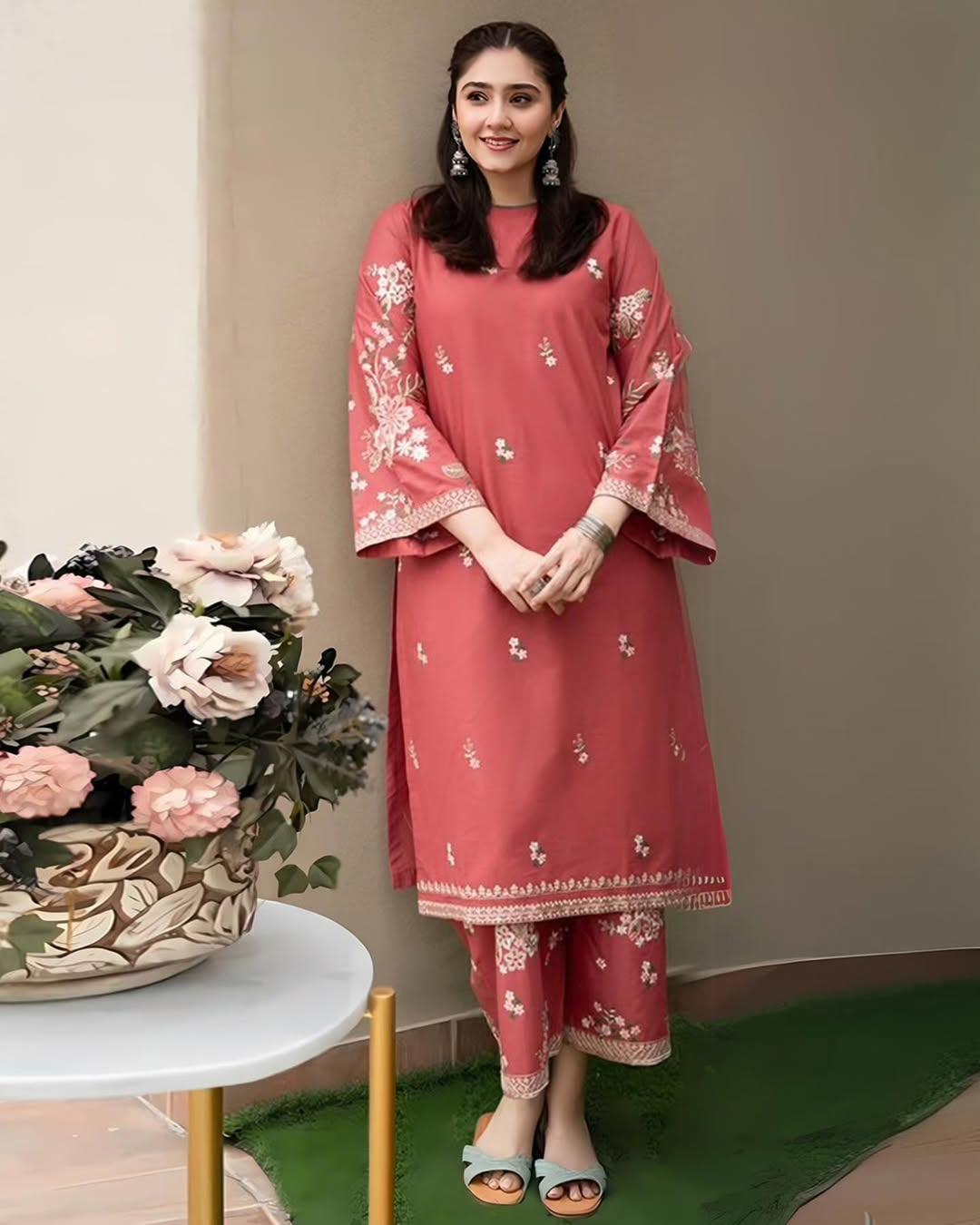 Dure Fishan Emb 2pc - Riwaiti Rang