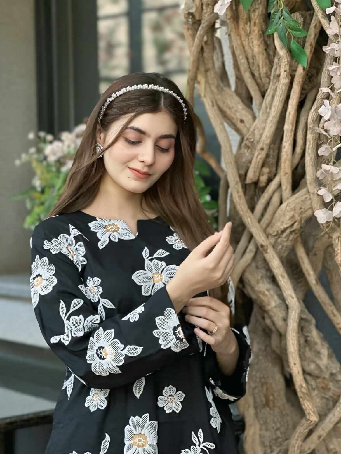 Gulistan Emb 2pc - Riwaiti Rang