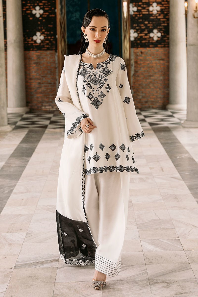 Juna Lawn Emb 3pc - Riwaiti Rang