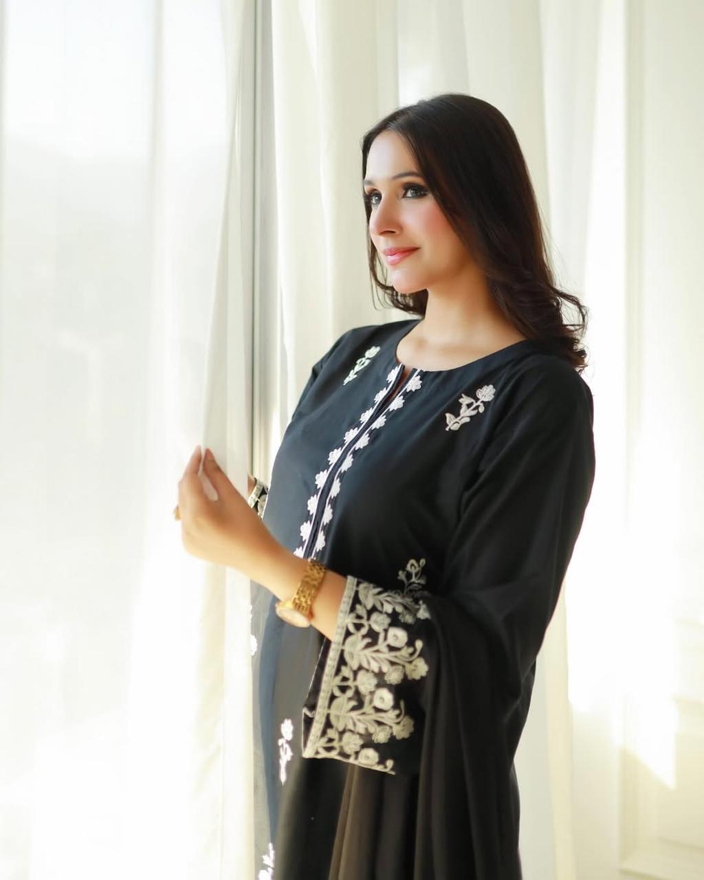 Maha Emb 2pc - Riwaiti Rang